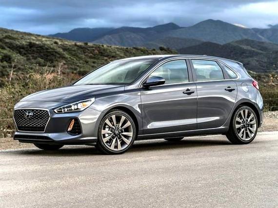HYUNDAI ELANTRA GT 2018 KMHH35LEXJU016873 image